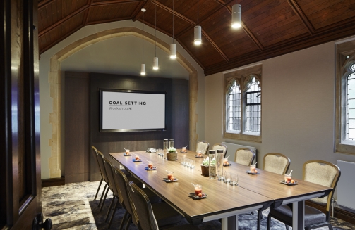 Hanbury Manor cedar meeting room'